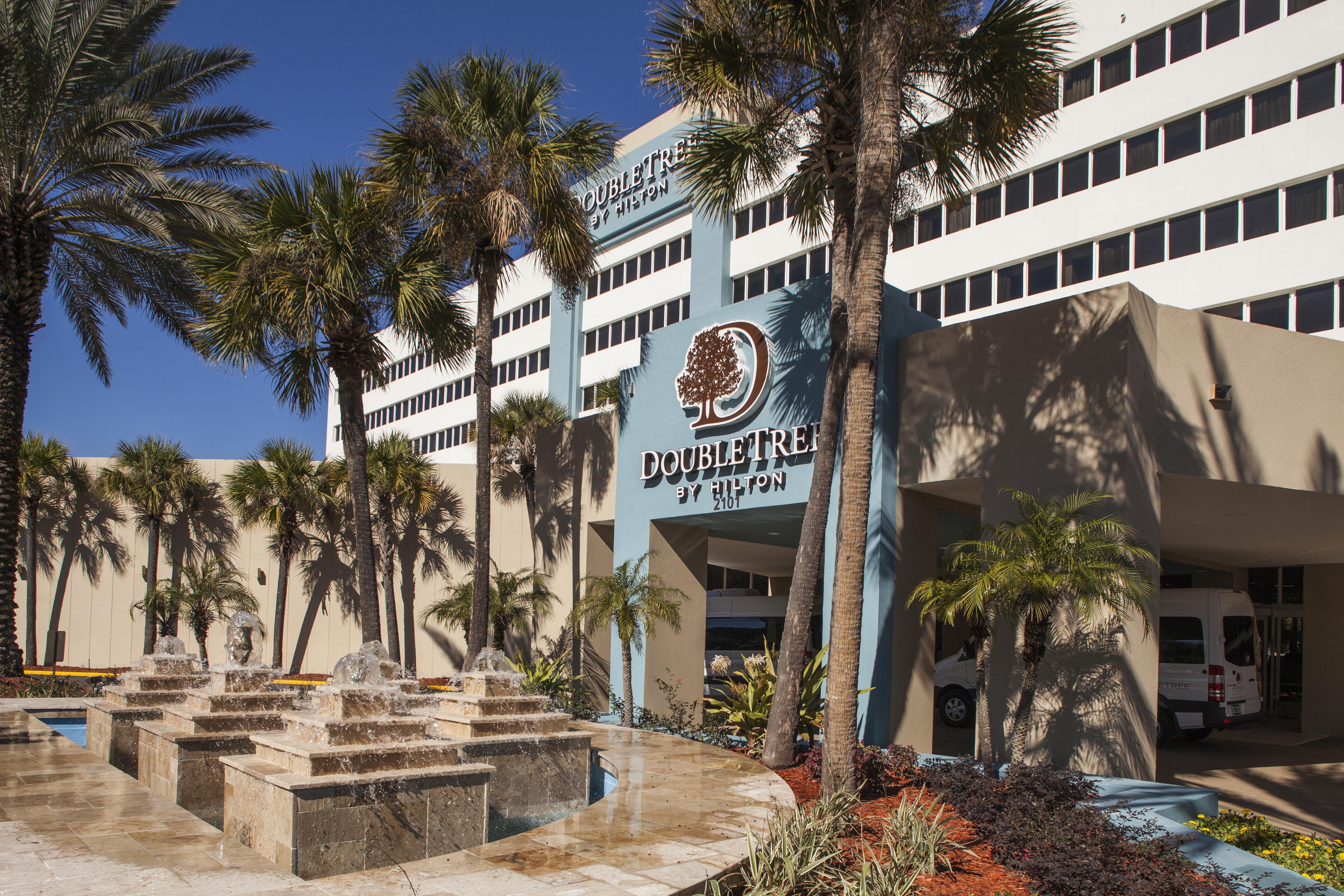 Doubletree By Hilton Hotel Jacksonville Airport Екстериор снимка