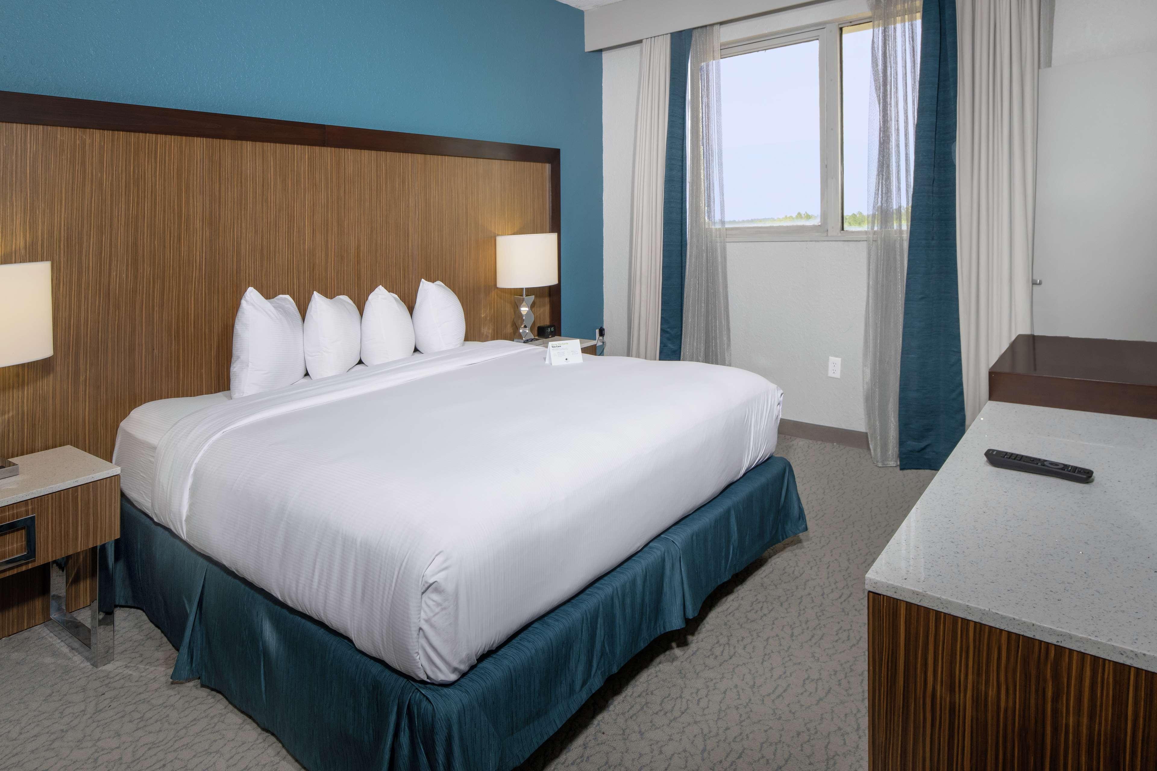 Doubletree By Hilton Hotel Jacksonville Airport Екстериор снимка