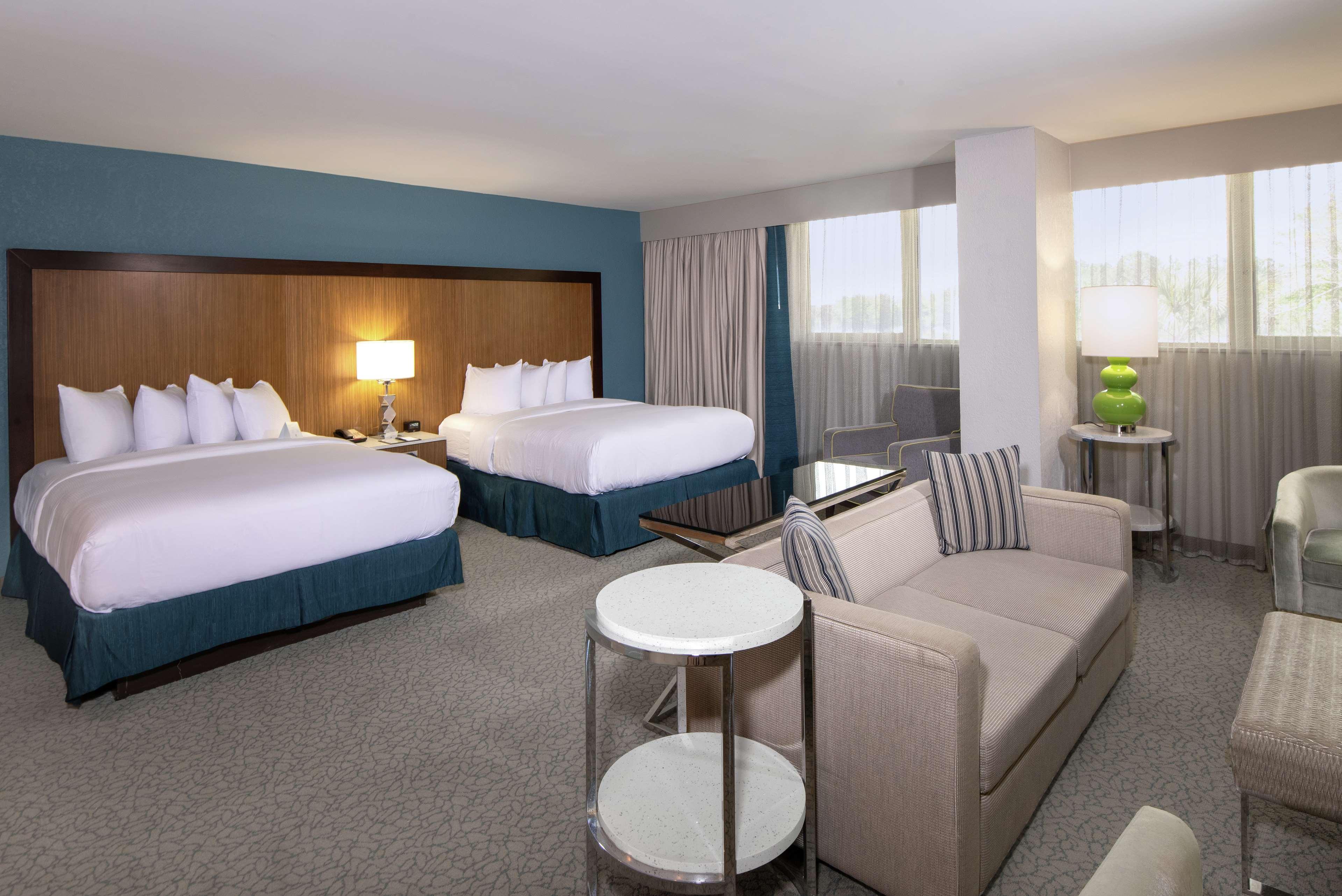 Doubletree By Hilton Hotel Jacksonville Airport Екстериор снимка
