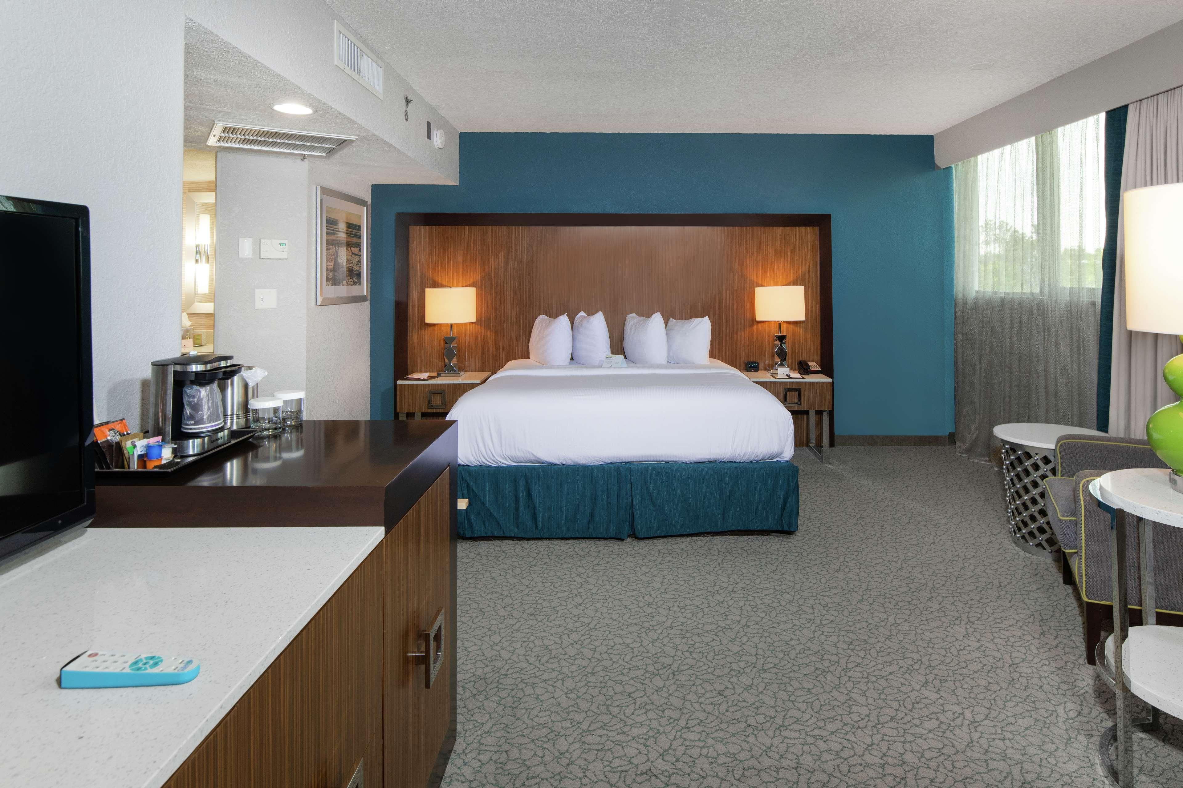 Doubletree By Hilton Hotel Jacksonville Airport Екстериор снимка