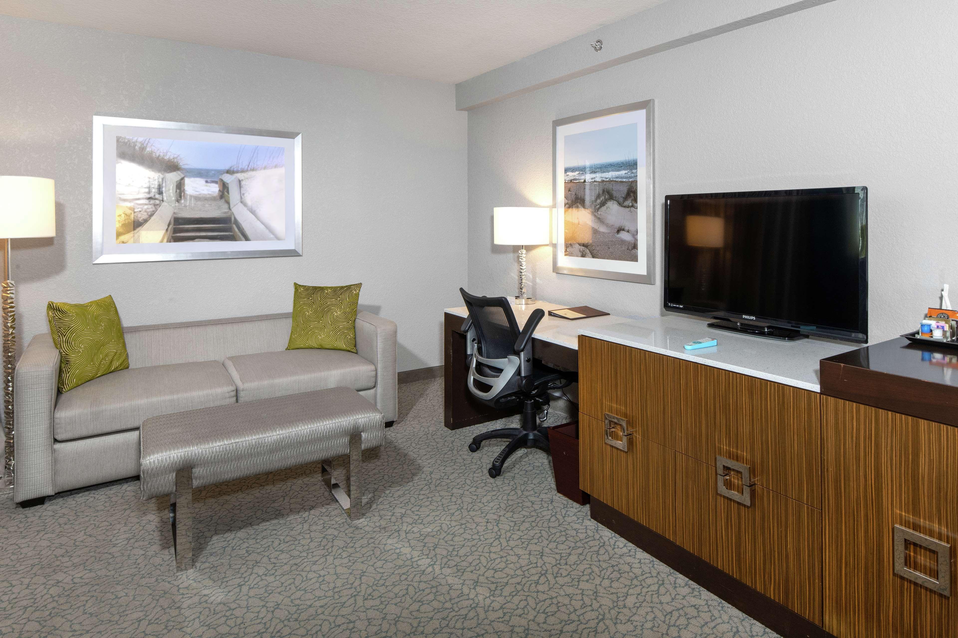 Doubletree By Hilton Hotel Jacksonville Airport Екстериор снимка