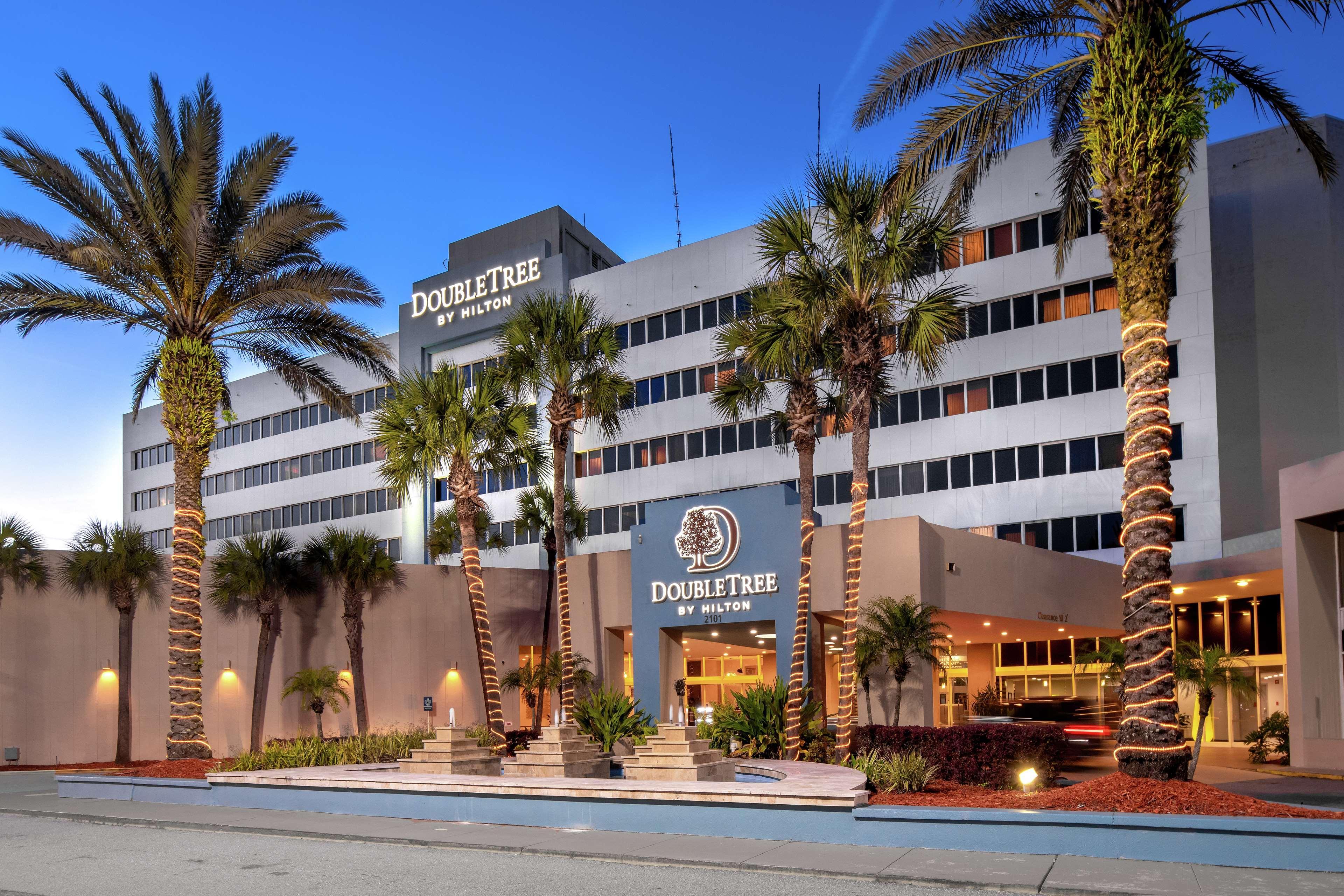 Doubletree By Hilton Hotel Jacksonville Airport Екстериор снимка